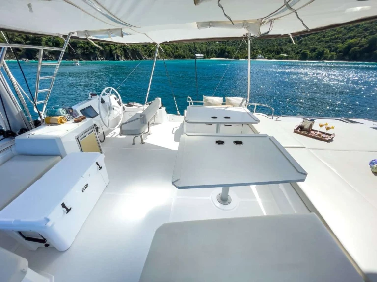 Yacht di lusso a noleggio a Isole Vergini Britanniche al miglior prezzo