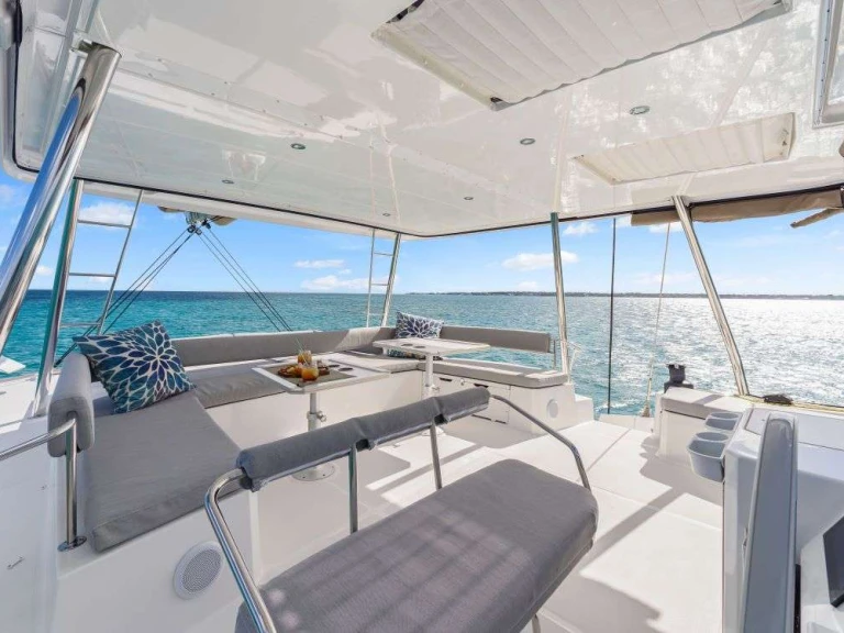Bali NAUTI DOGS 5.4 da affittare a  Bahamas
