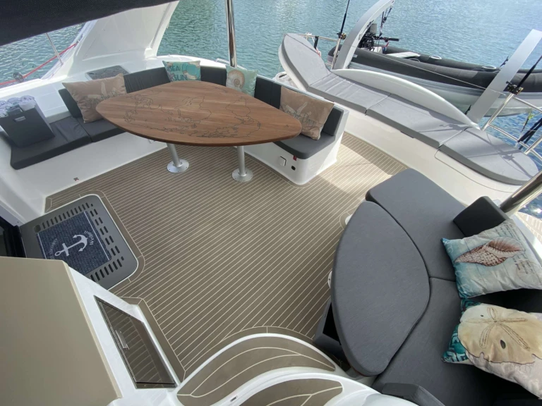 Noleggio barche Xquisite Yachts SV Valhalla a Freeport su Samboat