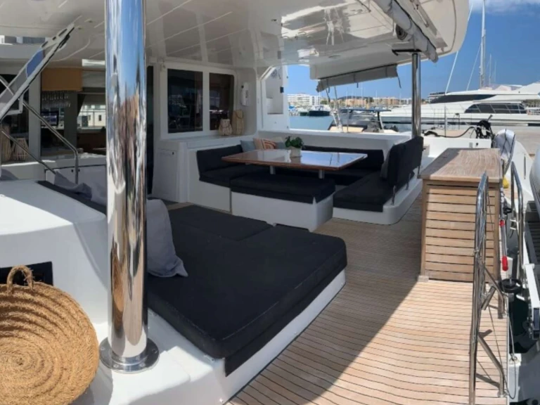 Yacht di lusso a noleggio a Staniel Cay al miglior prezzo