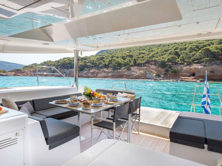 Noleggiare una Lagoon QUEEN OF DIAMONDS  a Atene