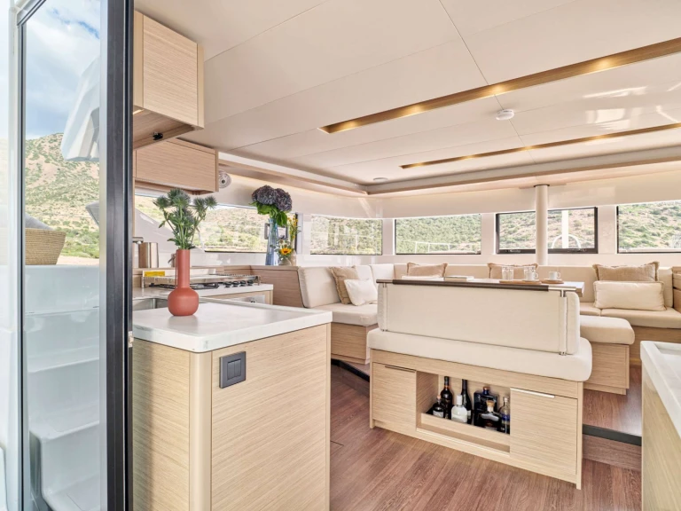 Noleggio Yacht di lusso Lagoon con patente nautica