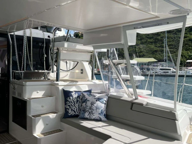 Noleggio Yacht di lusso con o senza skipper Leopard a Isole Vergini Britanniche