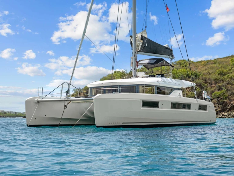 Noleggio Yacht di lusso Lagoon con patente nautica