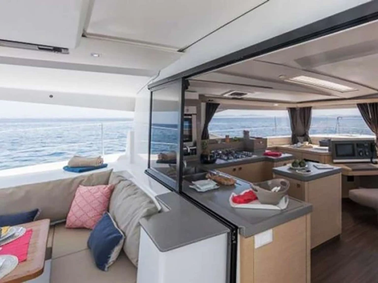 Yacht di lusso a noleggio a Caraibi al miglior prezzo