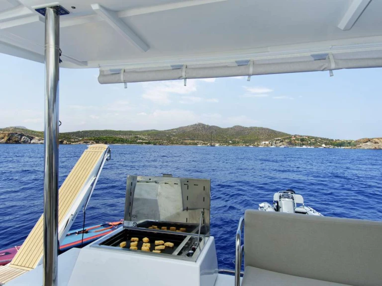 Noleggio Yacht di lusso a Volos – Fountaine Pajot HELIDONI