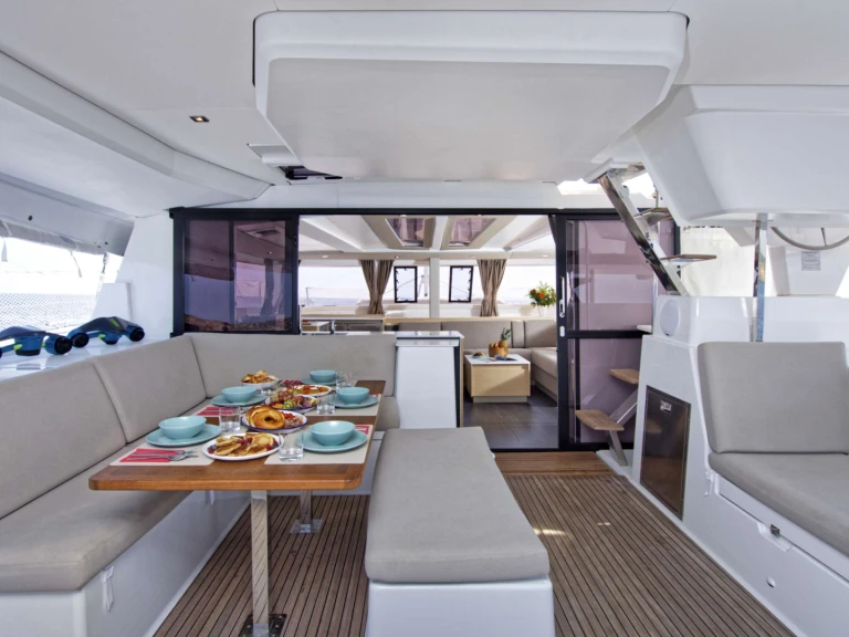 Noleggio Yacht di lusso con o senza skipper Fountaine Pajot a Volos