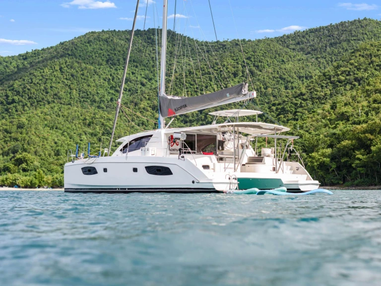 Yacht di lusso a noleggio a Saint Thomas Island al miglior prezzo