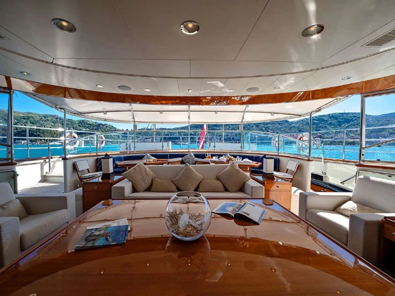 Noleggio Yacht di lusso con o senza skipper Perini Navi a La Spezia
