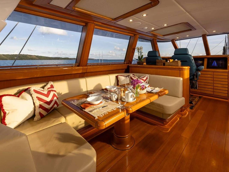 Noleggiare una Royal Huisman HYPERION a Palma de Maiorca