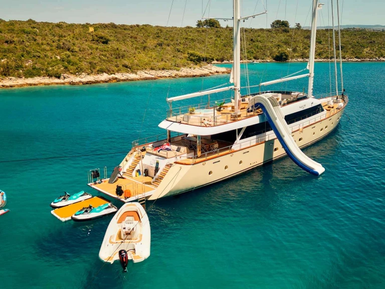 Noleggio a Spalato – Custom MARALLURE su SamBoat