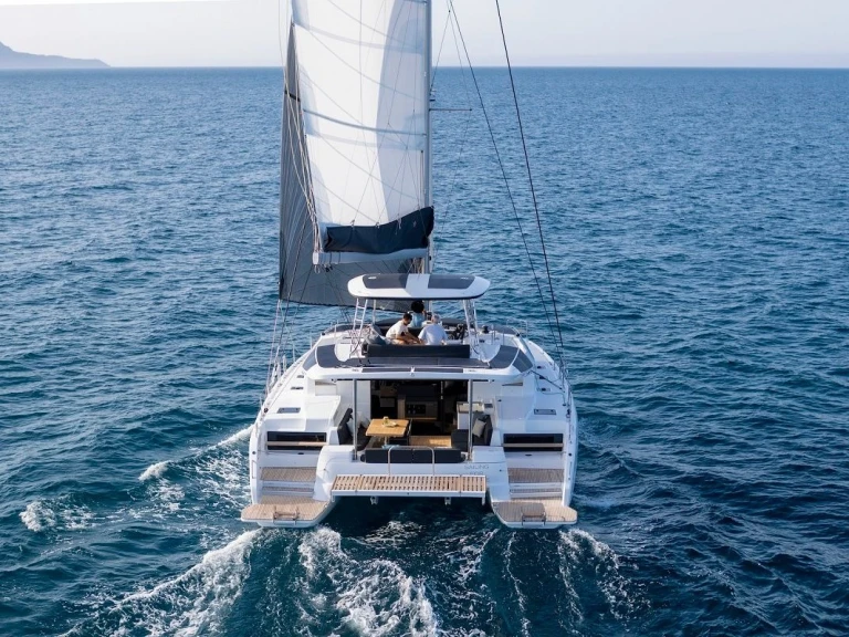 Noleggio Catamarano Lagoon con patente nautica