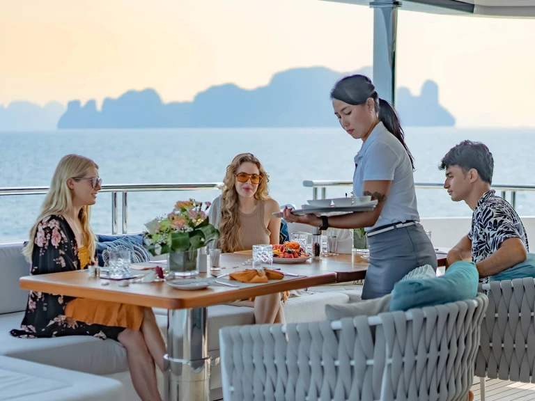 Noleggio barche  Motoryacht Song of Songs a Ao Po su Samboat