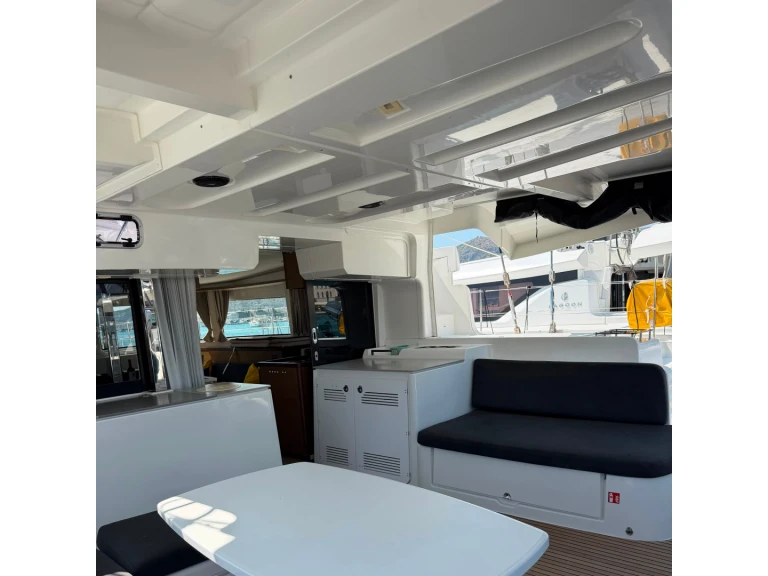 Noleggio barche Trogir economico Lagoon 46