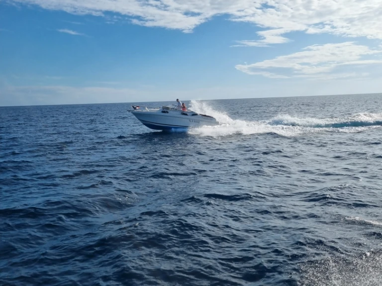Noleggiare una Jeanneau Leader 705 a Toulon