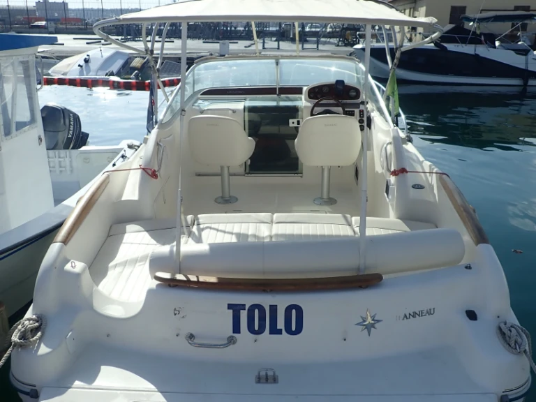 Jeanneau Leader 705 da affittare a  Toulon