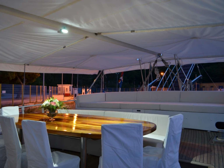 Noleggio Yacht di lusso Ege Yat con patente nautica