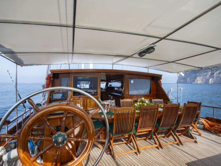 Noleggio Yacht di lusso con o senza skipper Custom Gulet-Motor Sailor a Castellammare di Stabia
