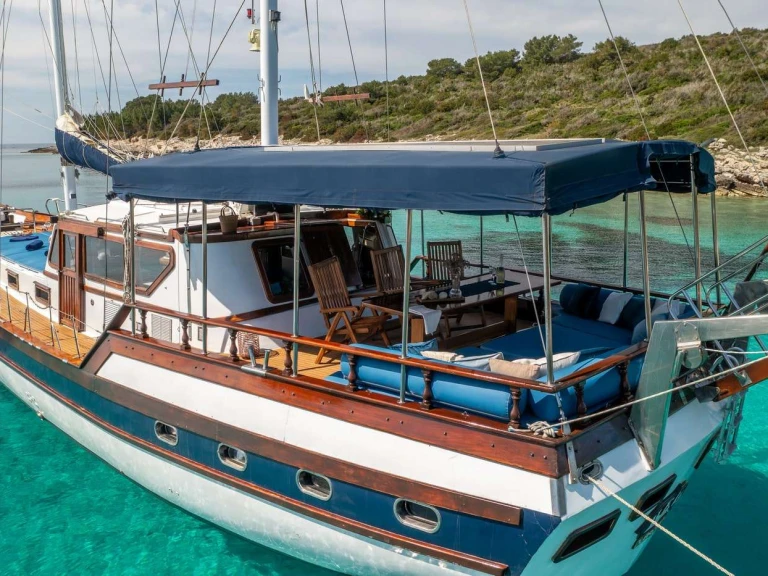 Noleggio Yacht di lusso a Spalato – Custom Hera