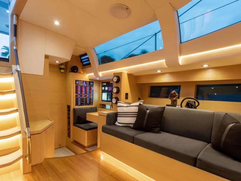 Noleggio Yacht di lusso a New England – Hylas Vanishing Point