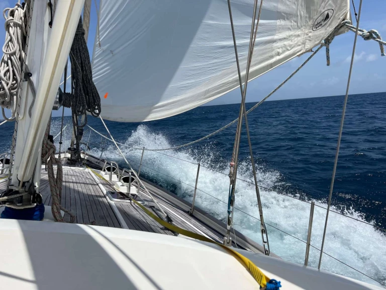 Noleggiare una Oyster Marine SEA PEARL a Caraibi