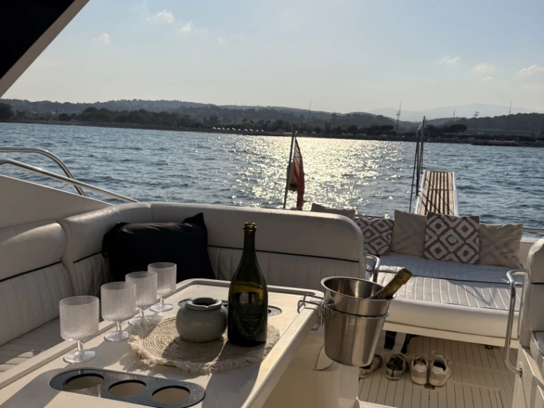 Noleggio barche Princess 46 a Antibes su Samboat