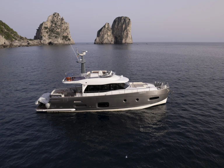 Noleggio barche Azimut Azimut Magellano 53 a Forio su Samboat