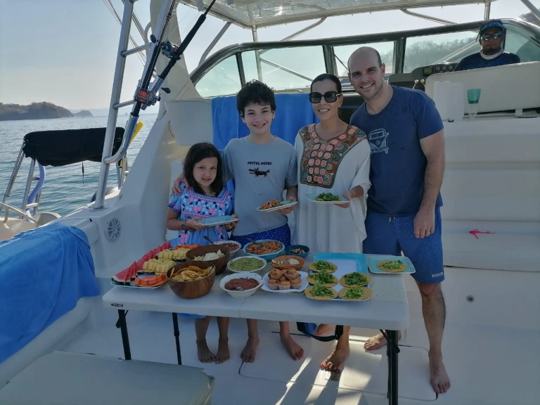 Noleggio Barca a motore con o senza skipper Custom Made a Bahía Culebra