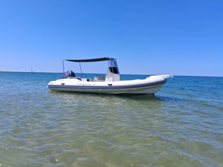Noleggio Gommone a Royan – Capelli Tempest 700