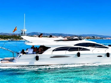 Noleggio Yacht di lusso Astondoa con patente nautica