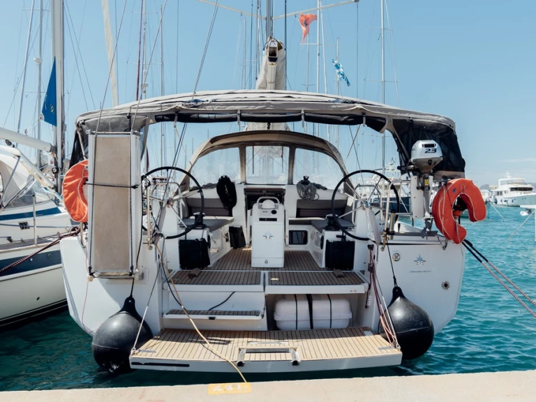 Noleggio barche Álimos economico Sun Odyssey 440
