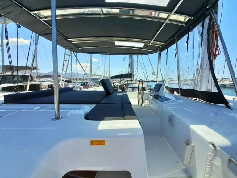Noleggio a Álimos – Lagoon Lagoon 46 su SamBoat