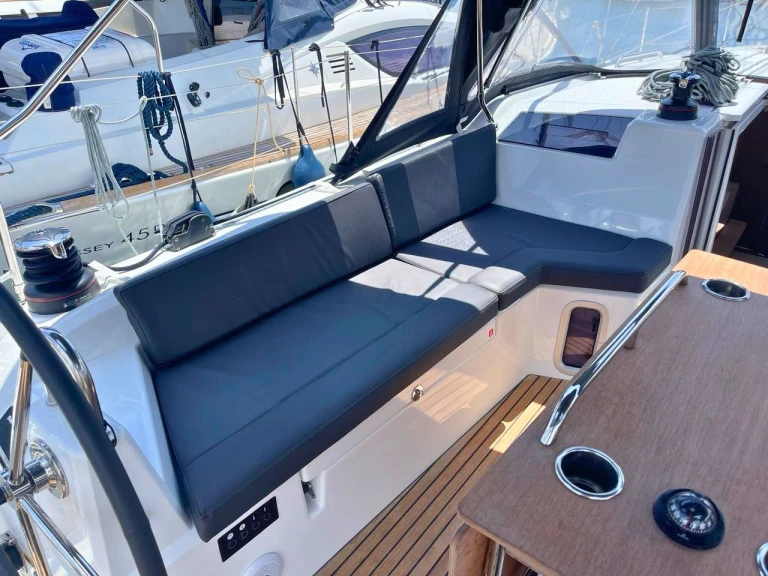 Bénéteau Oceanis 40.1 da affittare a  Álimos