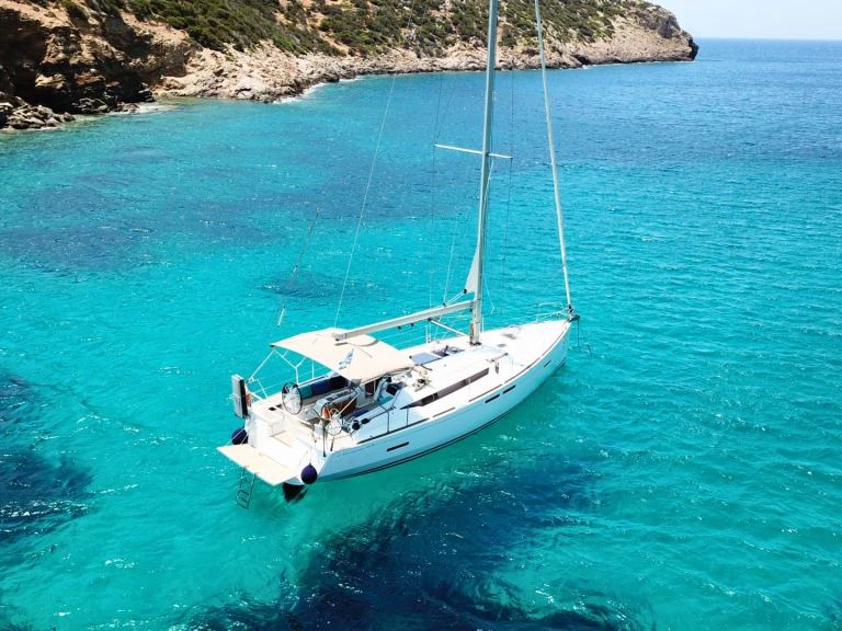 Jeanneau Sun Odyssey 419 da affittare a  Álimos