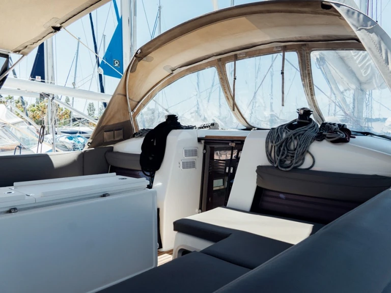 Noleggio barche Álimos economico Sun Odyssey 440