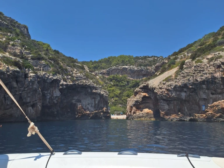Marlin Boat 790 Pro Dynamic da affittare a  Lesina (Hvar)