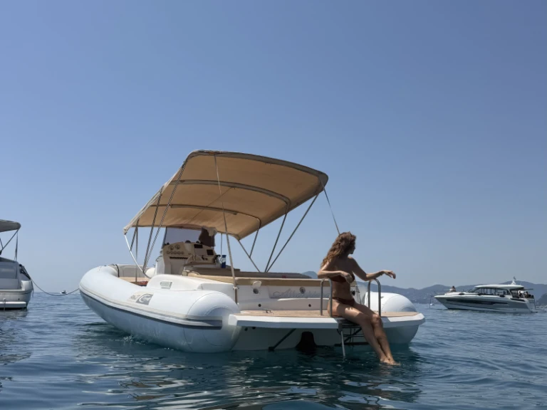 Sea prop Rib 27 10mt da affittare a  Rapallo