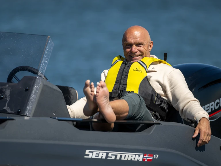SeaStorm 17 da affittare a  Vannes
