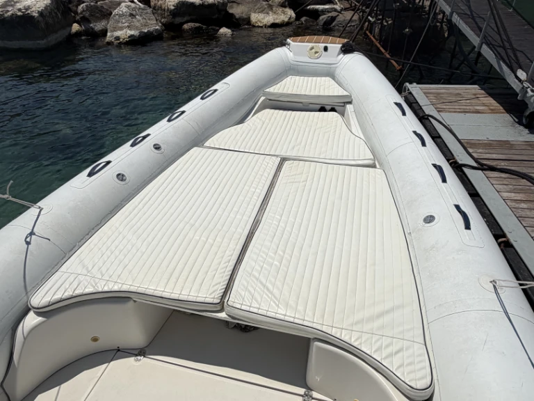 Noleggio Gommone con o senza skipper Nuova Jolly a Terracina