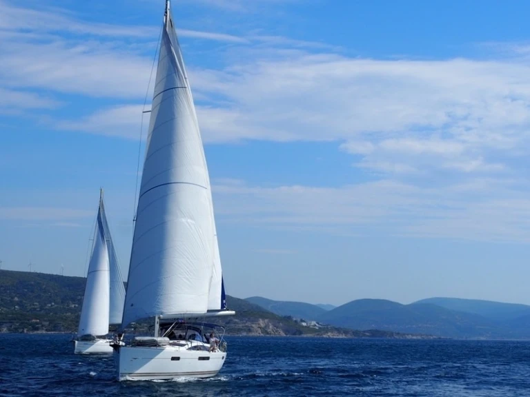 Noleggio Barca a vela Custom Made con patente nautica