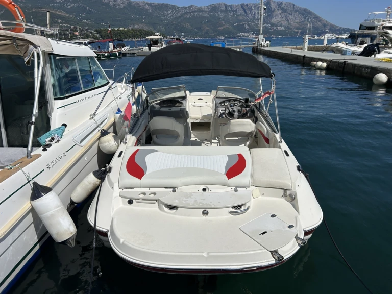 Noleggio Barca a motore Stingray con patente nautica