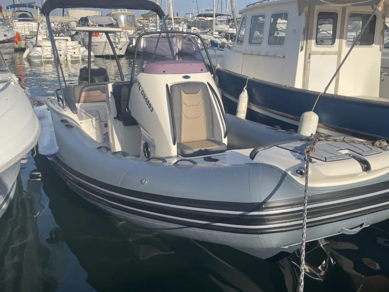Noleggio barche Grand Boats G650 GOLDEN LINE a Port de Bormes-les-Mimosas su Samboat