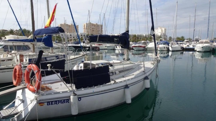 Noleggio barche Jeanneau Aquila a La Manga su Samboat