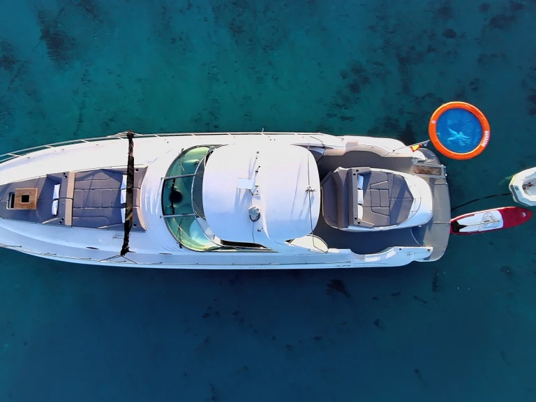 Noleggio Yacht di lusso Sea Ray con patente nautica