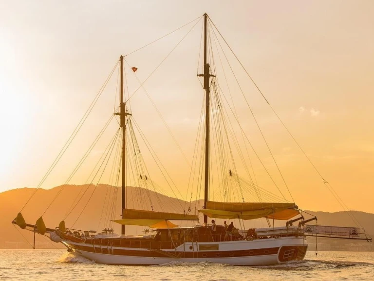 Noleggio Barca a vela con o senza skipper Custom Made a Marmaris