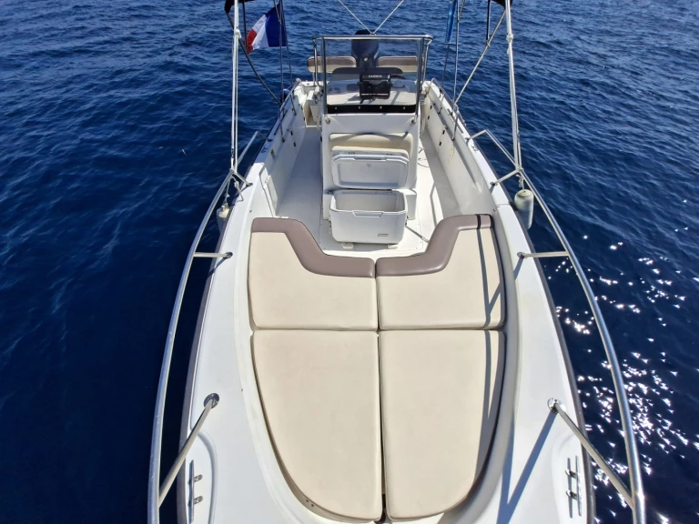 Noleggio Barca a motore con o senza skipper Boston Whaler a Port de la Rague