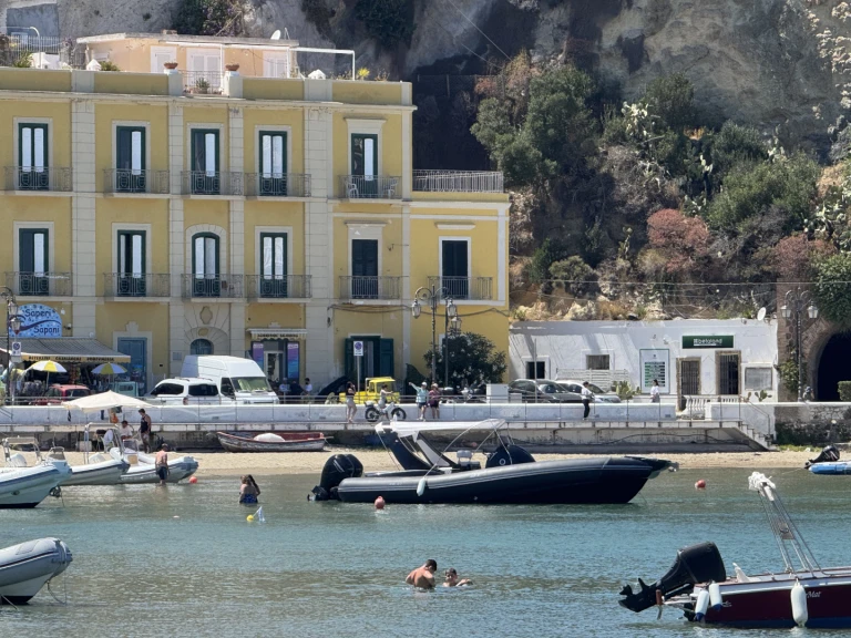 Gommone a noleggio a Terracina al miglior prezzo