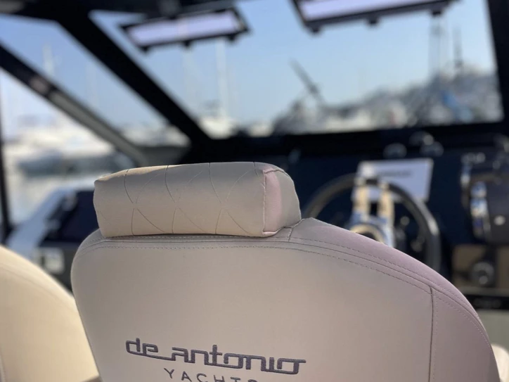 Noleggio Barca a motore a Marbella – De Antonio D34 Xplorer
