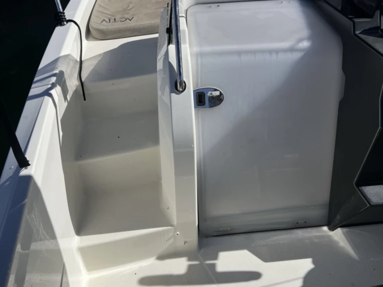 Noleggio barche Marsiglia economico Activ 675 Sundeck