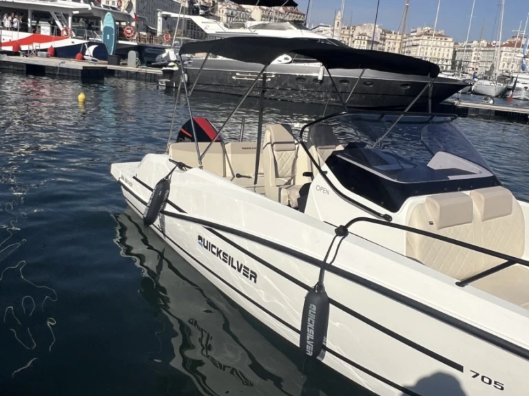 Noleggio barche Marsiglia economico Quicksilver 705 Cruiser